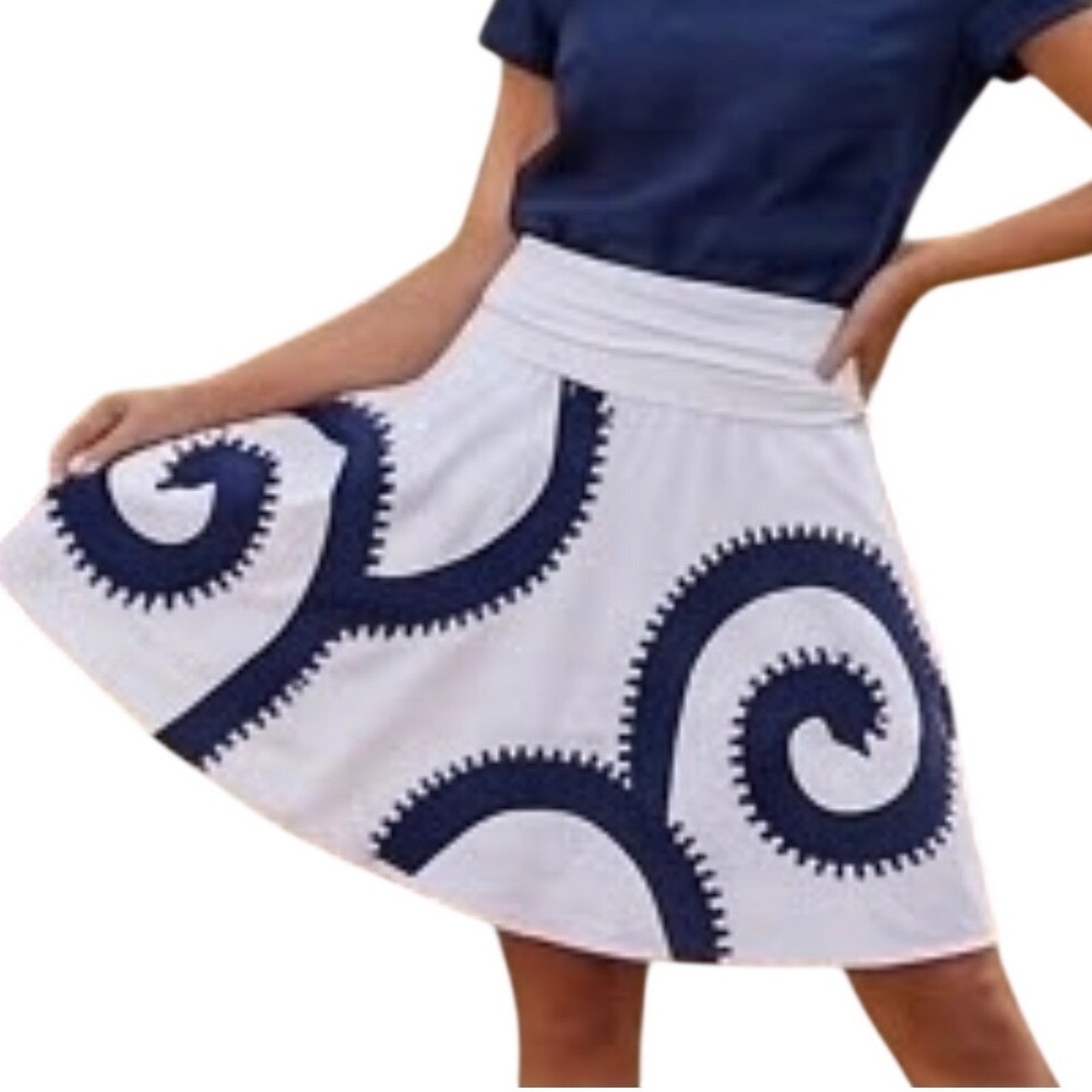 Anthropologie Lithe Fold-over Skirt White Blue Embroidered Swirl Appliqués L